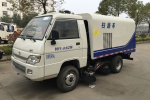 福田時(shí)代小卡之星掃路車能夠適用于多大的環(huán)境