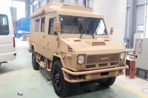 依維柯2046四驅(qū)越野房車內(nèi)飾圖片