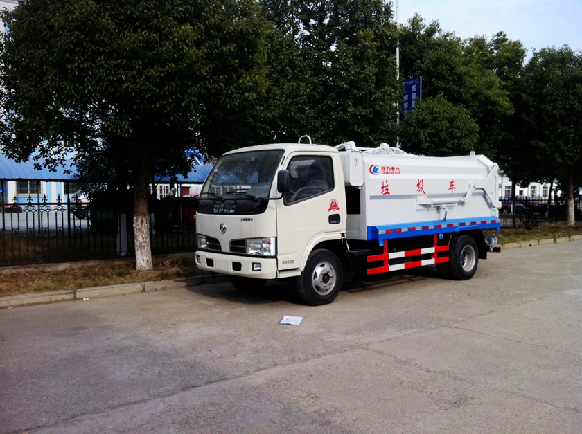 東風福瑞卡側(cè)裝掛桶式垃圾壓縮車圖片,東風福瑞卡側(cè)裝壓縮車圖片,東風福瑞卡側(cè)裝壓縮垃圾車圖片