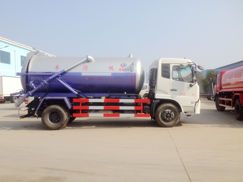 東風(fēng)天錦大型真空吸污車圖片,CLW5161GXWD5型吸污車圖片,10噸吸污車圖片