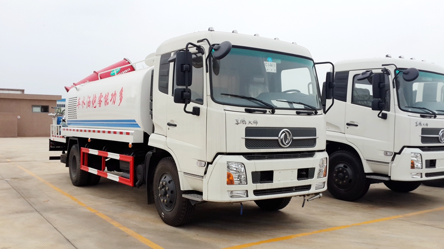 東風(fēng)天錦多功能抑塵車圖片,CLW5161TDYD5型多功能抑塵車圖片