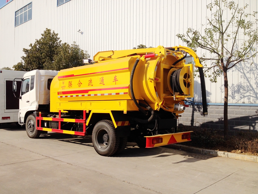 東風(fēng)天錦聯(lián)合疏通車圖片,東風(fēng)天錦高壓清洗吸污車圖片