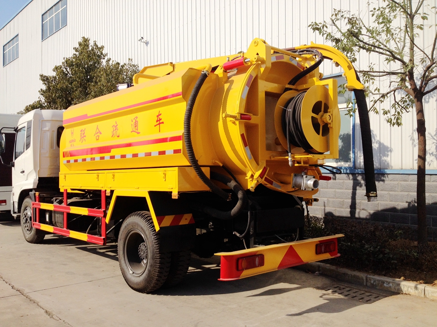 東風(fēng)天錦聯(lián)合疏通車圖片,東風(fēng)天錦高壓清洗吸污車圖片
