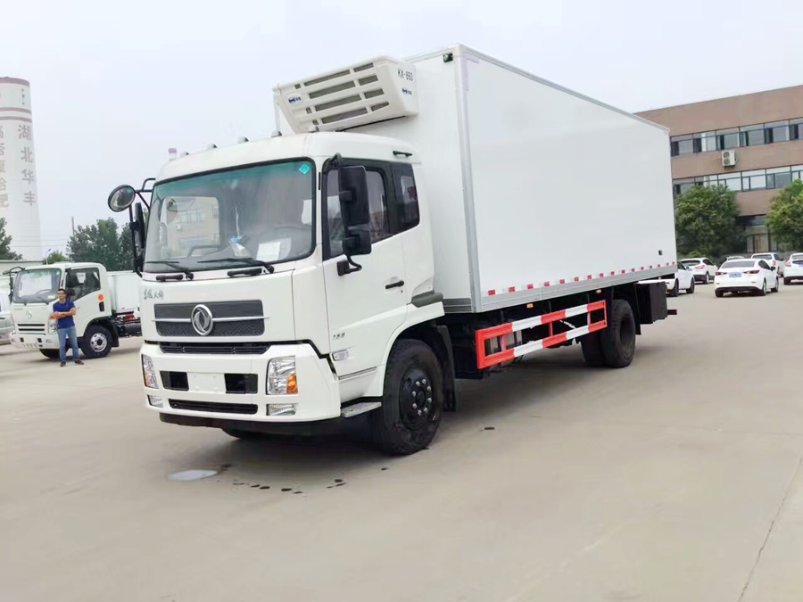 東風(fēng)天錦冷藏運(yùn)輸車圖片,東風(fēng)天錦冷藏車照片