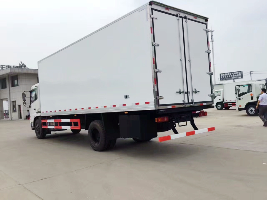 東風(fēng)天錦冷藏運(yùn)輸車圖片,東風(fēng)天錦冷藏車照片