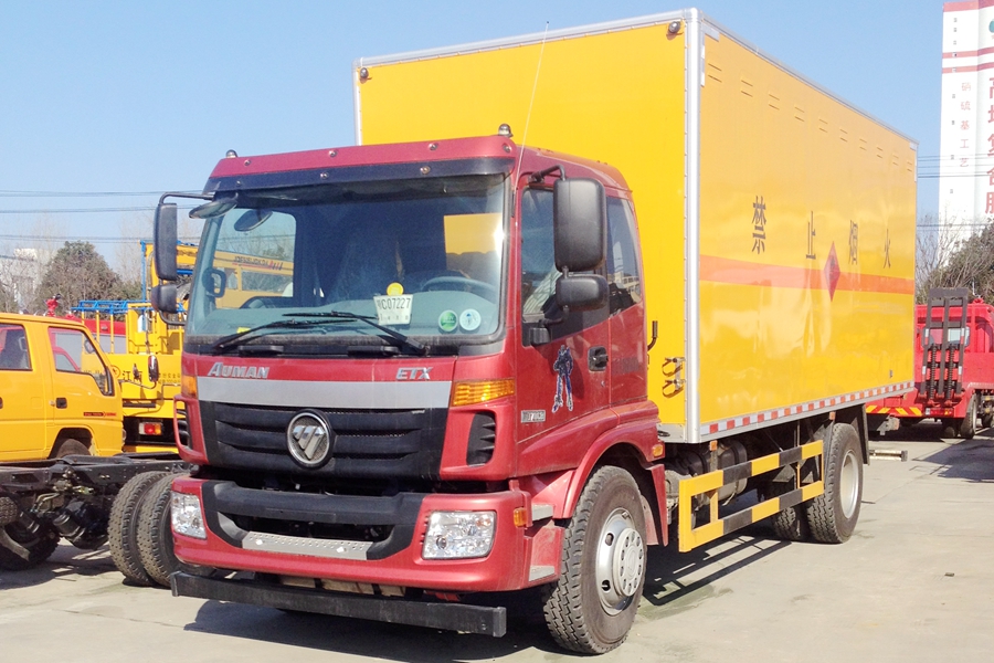 福田歐曼系列易燃物品運(yùn)輸車圖片,福田防爆車圖片