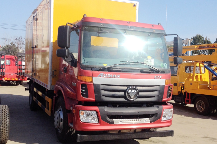 福田歐曼系列易燃物品運(yùn)輸車圖片,福田防爆車圖片