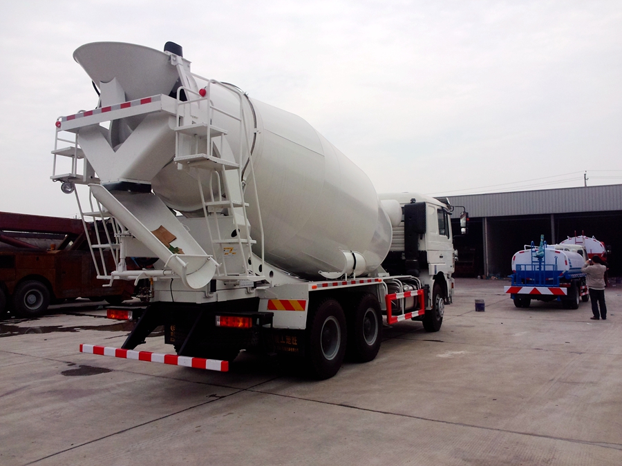 陜汽德龍后八輪水泥攪拌車圖片,陜汽德龍F3000后雙橋攪拌車圖片