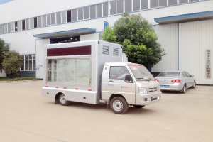 福田馭菱小型LED廣告車(chē)圖片