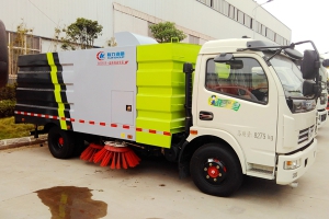 東風多利卡環(huán)衛(wèi)清掃車外觀展示圖片新款