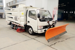 天津用戶來湖北程力提走東風(fēng)福瑞卡多功能推雪掃路車