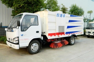 解析程力環(huán)衛(wèi)清掃車清掃效果