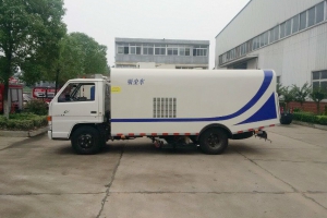 江鈴大型吸塵車，中國環(huán)衛(wèi)品牌中的佼佼者！