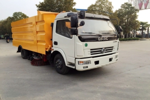 掃路車:路牙、路沿清掃原理