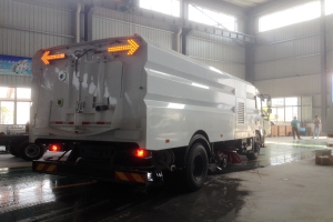 路面清掃沖洗一體車——是您不錯(cuò)的選擇