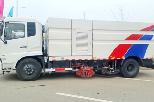 低碳出行程力國(guó)五洗掃車帶您暢享綠色生活