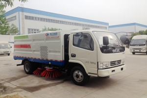 駕駛掃路車時剎車也是一門學問