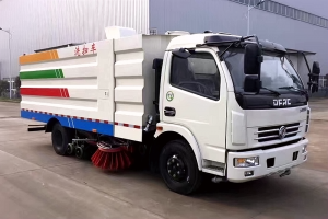 掃路車(chē)廠家--保養(yǎng)延長(zhǎng)掃路車(chē)使用年限