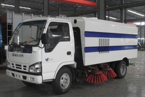 湖北程力掃路車，一車掃天下