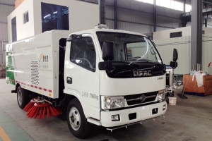 湖北程力掃路車(chē)暢銷(xiāo)原因 質(zhì)優(yōu)價(jià)廉售后完善