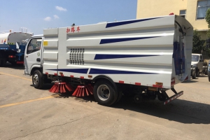 重汽豪沃系列輕卡掃路車推薦