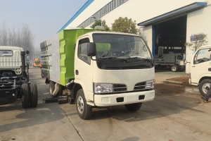 掃路車駕駛室內(nèi)保養(yǎng)也是很重要的一個(gè)日常注意點(diǎn)