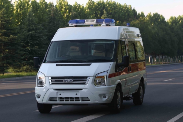 CLW5041XJHJ5型救護(hù)車