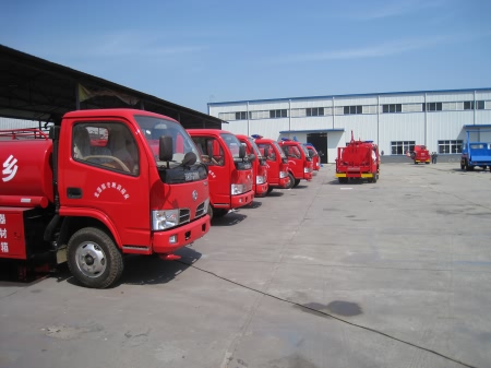 東風(fēng)福瑞卡消防灑水車