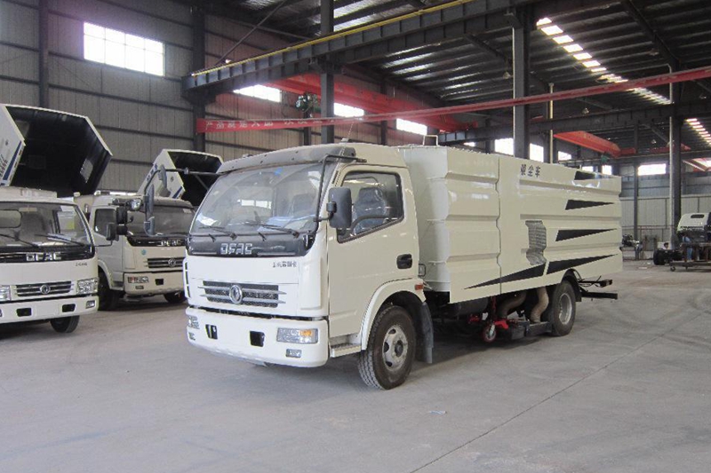 真空吸塵車生產(chǎn)廠家