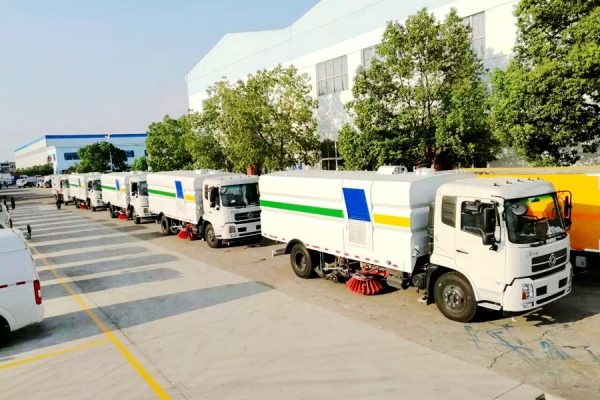 高架橋道路清潔車