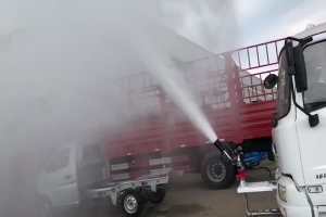 電動遙控灑水車綠化炮作業(yè)視頻