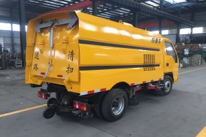 福田機動掃地車廠家