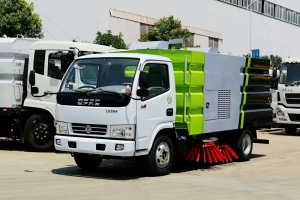 東風(fēng)小型掃地的車