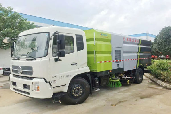 洗掃車副發(fā)動機早上打不著火怎么辦