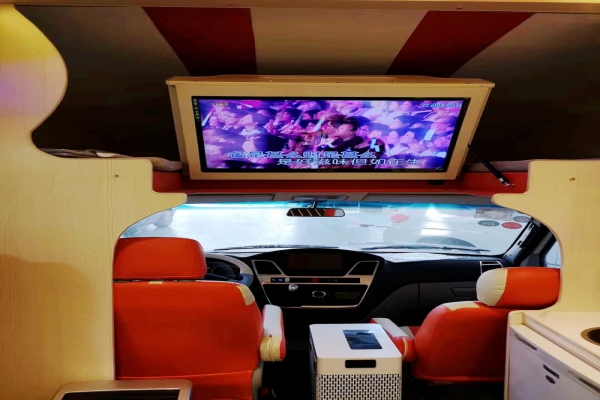 依維柯歐勝C型房車內部圖片