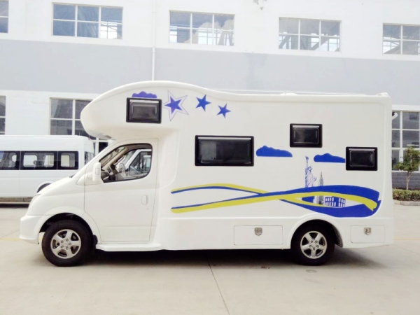 上汽大通V80C型房車(chē)