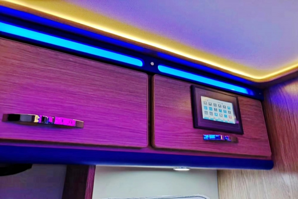 上汽大通V80C型房車(chē)內(nèi)飾結(jié)構(gòu)圖