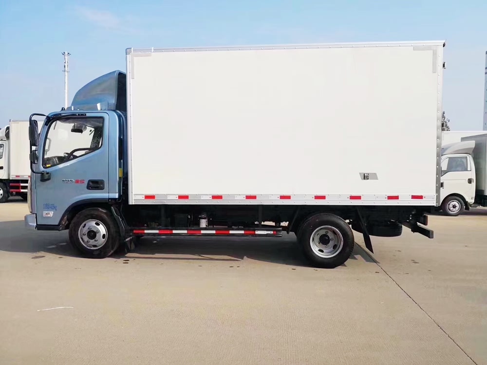 福田奧鈴冷藏運(yùn)輸車圖片