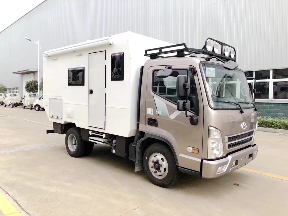 現(xiàn)代圖盛越野式房車圖片