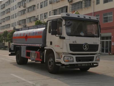 運油車CLW5180GYYS5