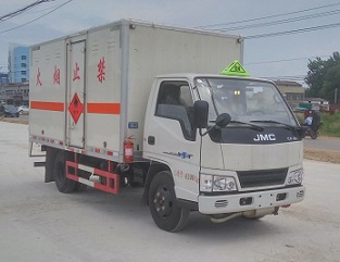 易燃?xì)怏w廂式運(yùn)輸車CLW5041XRQJ5