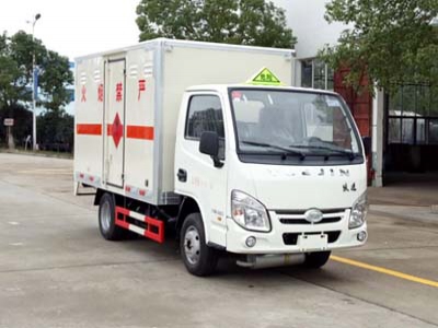 易燃?xì)怏w廂式運(yùn)輸車CLW5030XRQNJ5