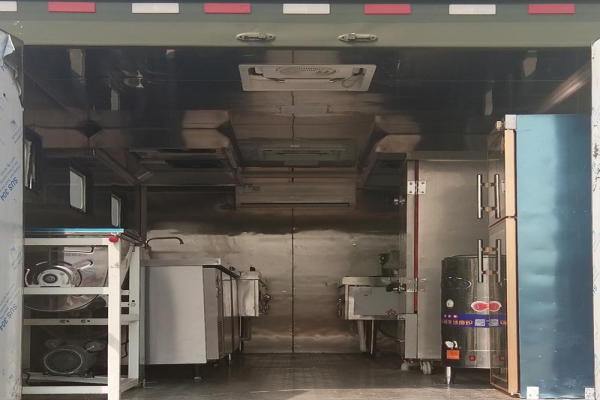 野外自行式炊事車CLW5090XZCE5