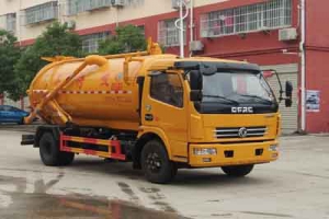 吸污車CLW5110GXWD5