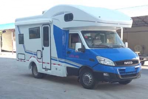 旅居車CLW5042XLJN5