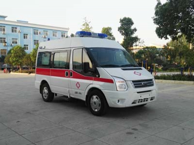 救護車CLW5036XJHJ5