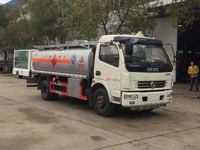 加油車(chē)CLW5120GJYE5