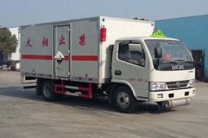 腐蝕性物品廂式運(yùn)輸車(chē)CLW5073XFW5