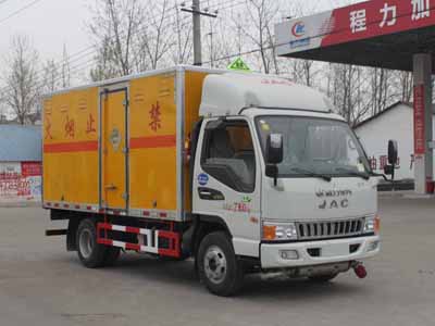 爆破器材運(yùn)輸車CLW5070XQYH5