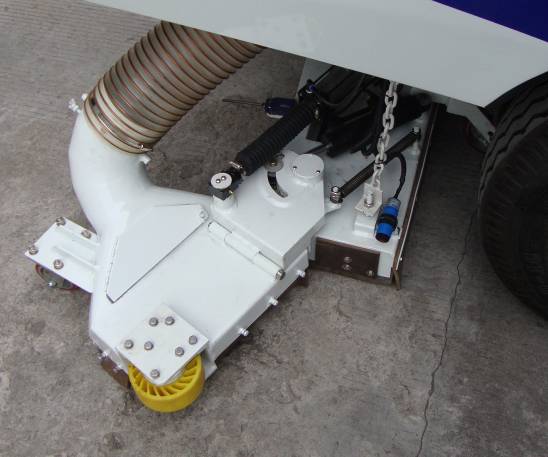 吸塵車副吸塵口